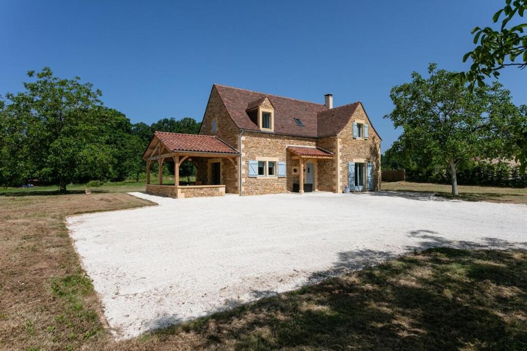Luxury 3 Bed Home With Heated Swimming Pool Air Con And Boules Pitch Salignac-Eyvigues Exterior foto