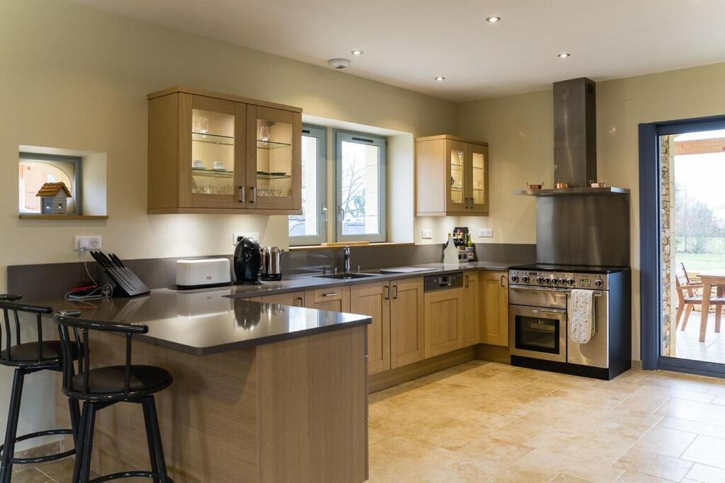 Luxury 3 Bed Home With Heated Swimming Pool Air Con And Boules Pitch Salignac-Eyvigues Exterior foto