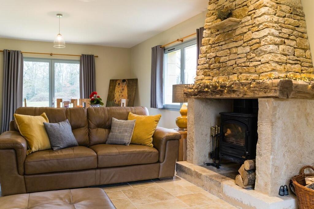 Luxury 3 Bed Home With Heated Swimming Pool Air Con And Boules Pitch Salignac-Eyvigues Exterior foto