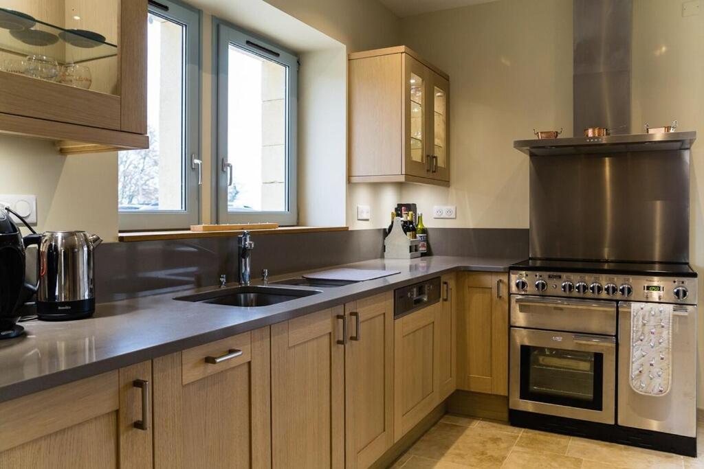 Luxury 3 Bed Home With Heated Swimming Pool Air Con And Boules Pitch Salignac-Eyvigues Exterior foto
